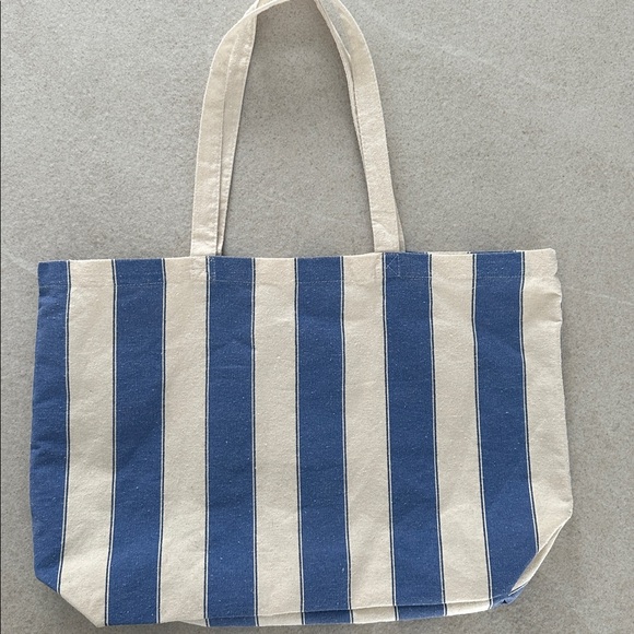 Sezane tote - Picture 2 of 2